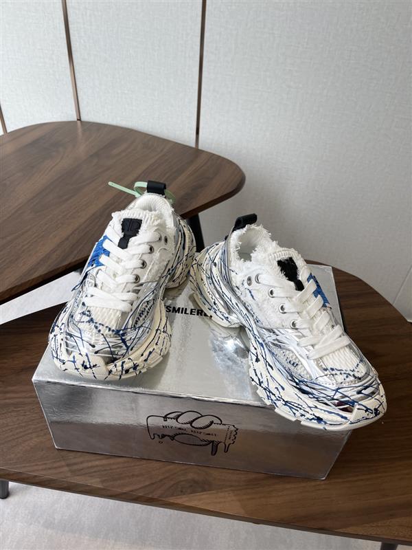 20251128103854592 370